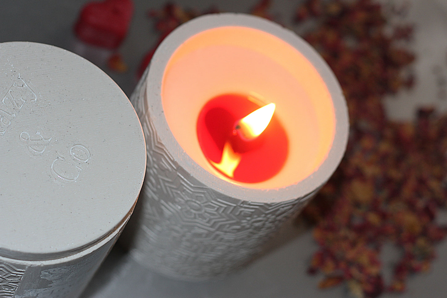 The Love Candle "Marbled scented candle"